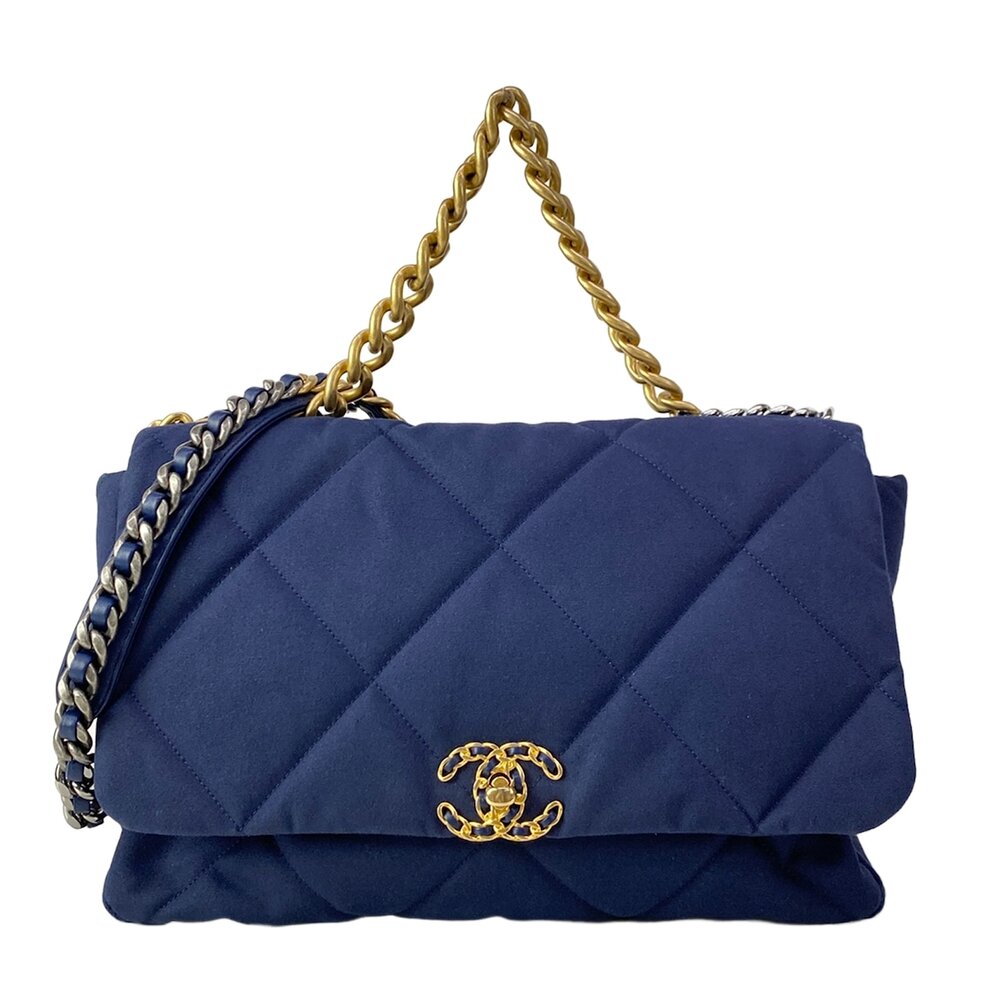 Chanel 19 Maxi Handbag Shoulder Bag AS1162